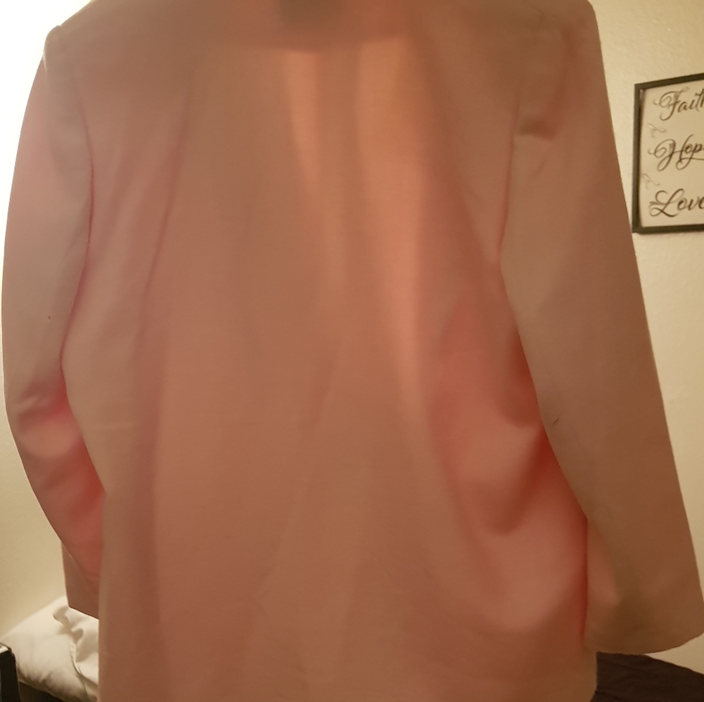 Blazer - Picture 2 of 3